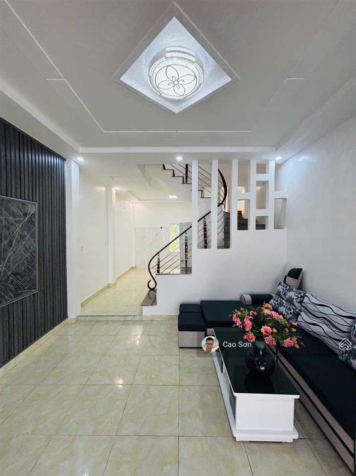Bán nhà riêng có sân tại đằng hải, 43m2 3 tầng 3 ngủ, ô tô nhỏ tận cửa, ngõ cao thoáng, 2,35 tỷ