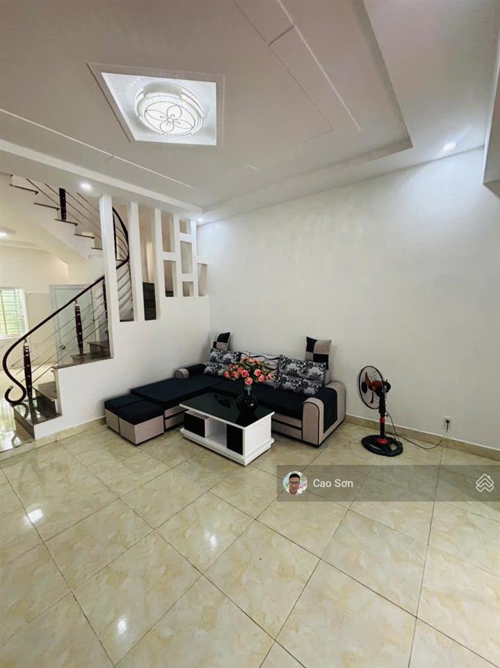 Bán nhà riêng có sân tại đằng hải, 43m2 3 tầng 3 ngủ, ô tô nhỏ tận cửa, ngõ cao thoáng, 2,35 tỷ