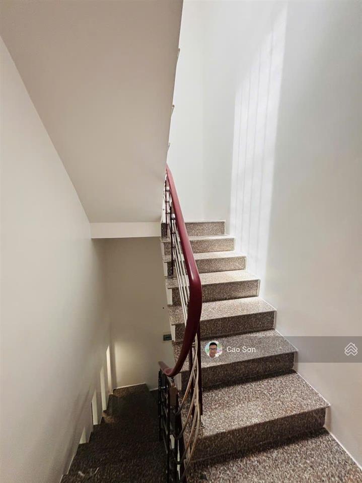 Bán nhà riêng có sân tại đằng hải, 43m2 3 tầng 3 ngủ, ô tô nhỏ tận cửa, ngõ cao thoáng, 2,35 tỷ