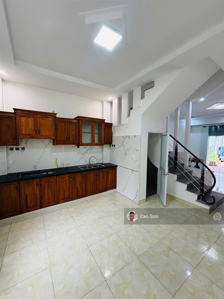 Bán nhà riêng có sân tại đằng hải, 43m2 3 tầng 3 ngủ, ô tô nhỏ tận cửa, ngõ cao thoáng, 2,35 tỷ