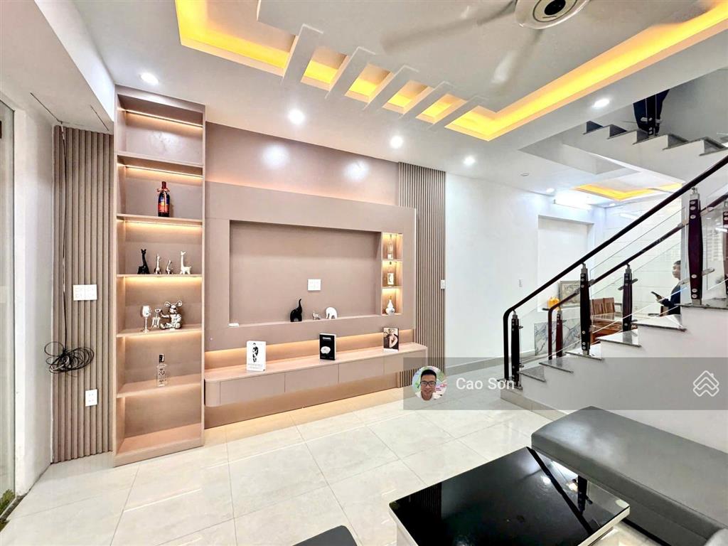 Bán nhà đằng hải, gần chợ lũng hoa, 42m2 3 tầng 3 ngủ, giá chào 2,69 tỷ