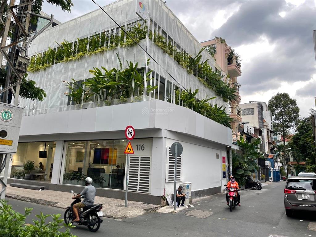 Siêu phẩm góc 2mt đường hoàng văn thụ 12x15m kc 5 tầng hđt 180tr/tháng giá 40 tỷ