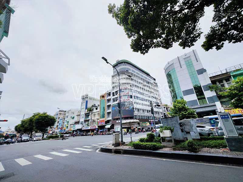 Bán khuôn đất xây tòa nhà đường nguyễn thị thập diện tích 10x30m ctxd hầm 8 tầng giá 68 tỷ