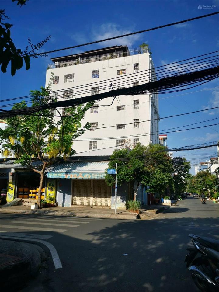 Bán tòa nhà chdv dòng thu 6,4%/năm đường lâm văn bền 8x25m có 45 phòng giá 45 tỷ