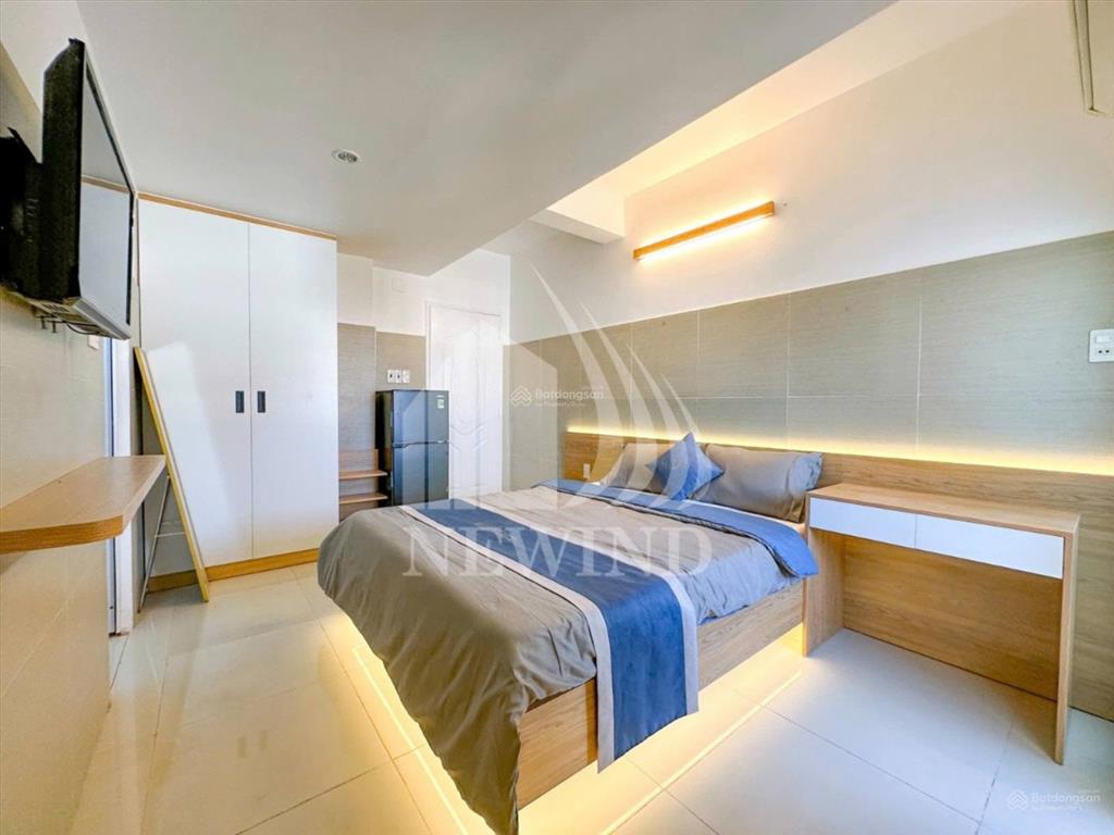 Bán tòa nhà chdv dòng thu 6,4%/năm đường lâm văn bền 8x25m có 45 phòng giá 45 tỷ
