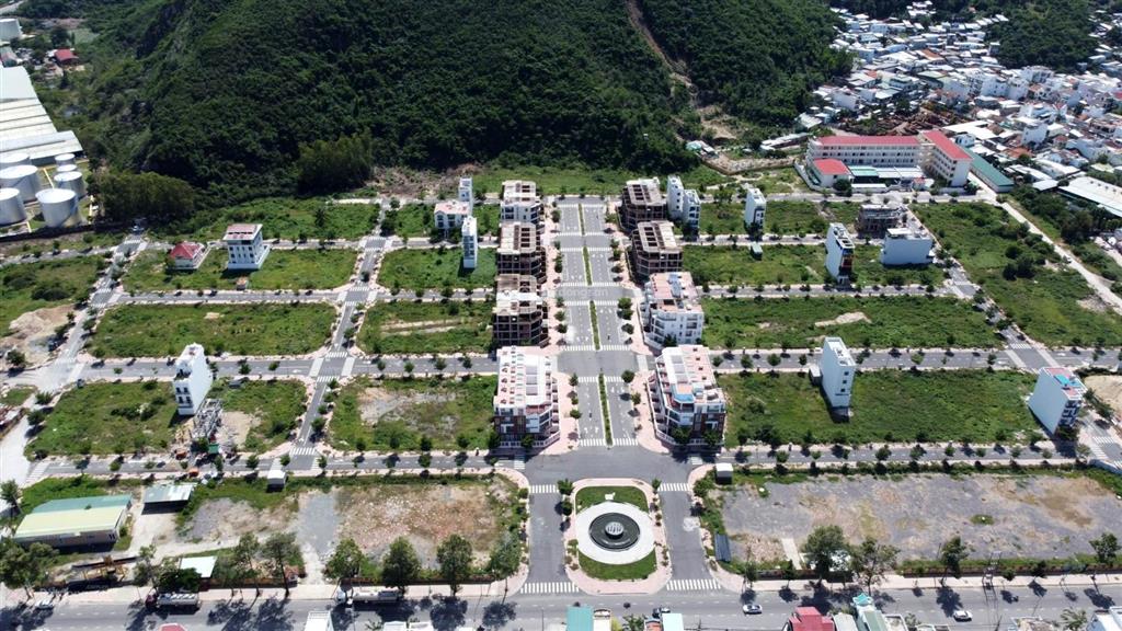 Bán đất kđt mipeco tô hiệu nam nha trang, 95m², đường 8m, đối diện chung cư, cách biển 500m