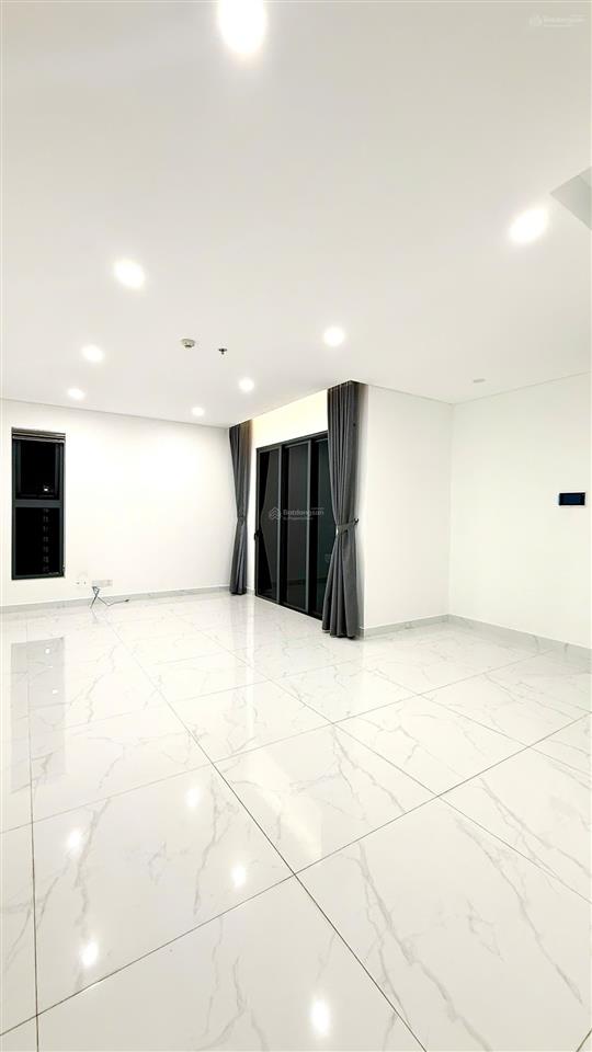 Bán căn 3pn 2wc diamond alnata plus, view đại lộ, nội thất cơ bản, giá 8,78 tỷ bao hết, kèm ô xe