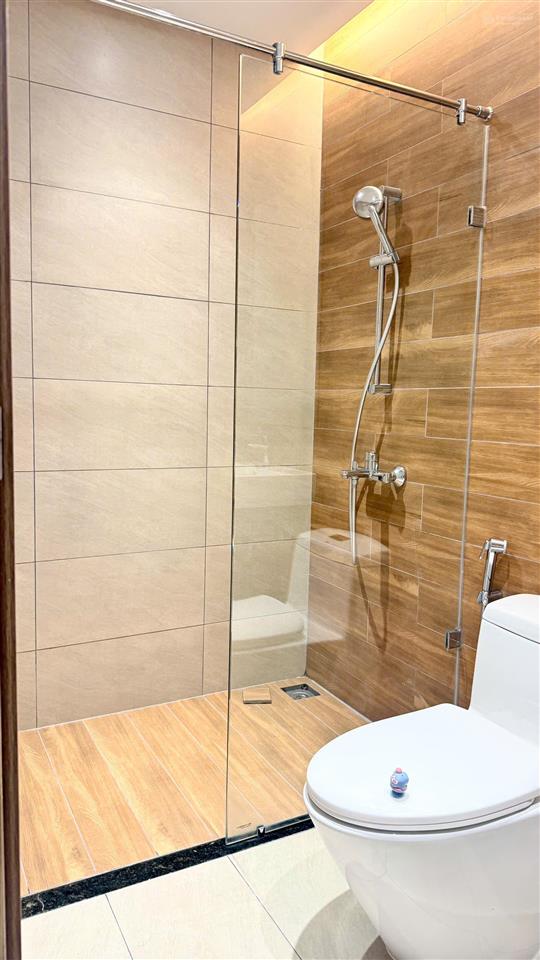 Bán căn 3pn 2wc diamond alnata plus, view đại lộ, nội thất cơ bản, giá 8,78 tỷ bao hết, kèm ô xe