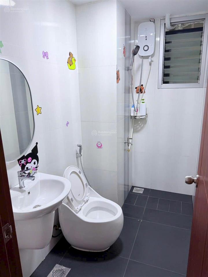 Bán căn 3pn2wc, dt 84m2 ruby celadon city, có ban công  full nt, sổ hồng sẵn, giá 5,5 tỷ all in