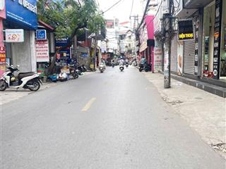 Nhỉnh 8 tỷ có nhà 04 tầng, 32m2, mặt phố kinh doanh lê văn hiến, ngay học viện tài chính...