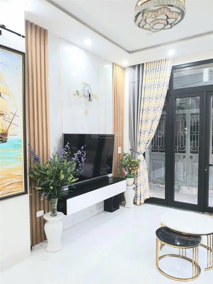 Cho thuê nhà nguyên căn tại khu học viện cảnh sát, cổ nhuế 2, bắc từ liêm, hà nội, điện nước tự trả