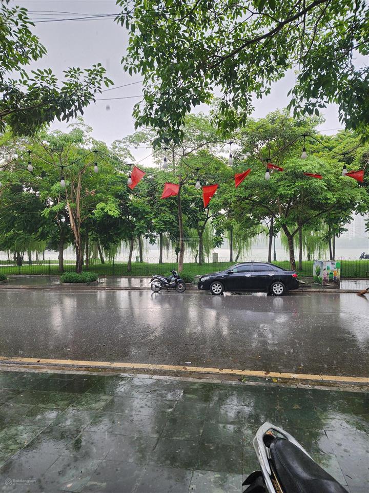 Bán siêu phẩm biệt thự khu đô thị thành phố giao lưu, gần hồ điều hòa, hạ tầng đồng bộ, ở sướng...
