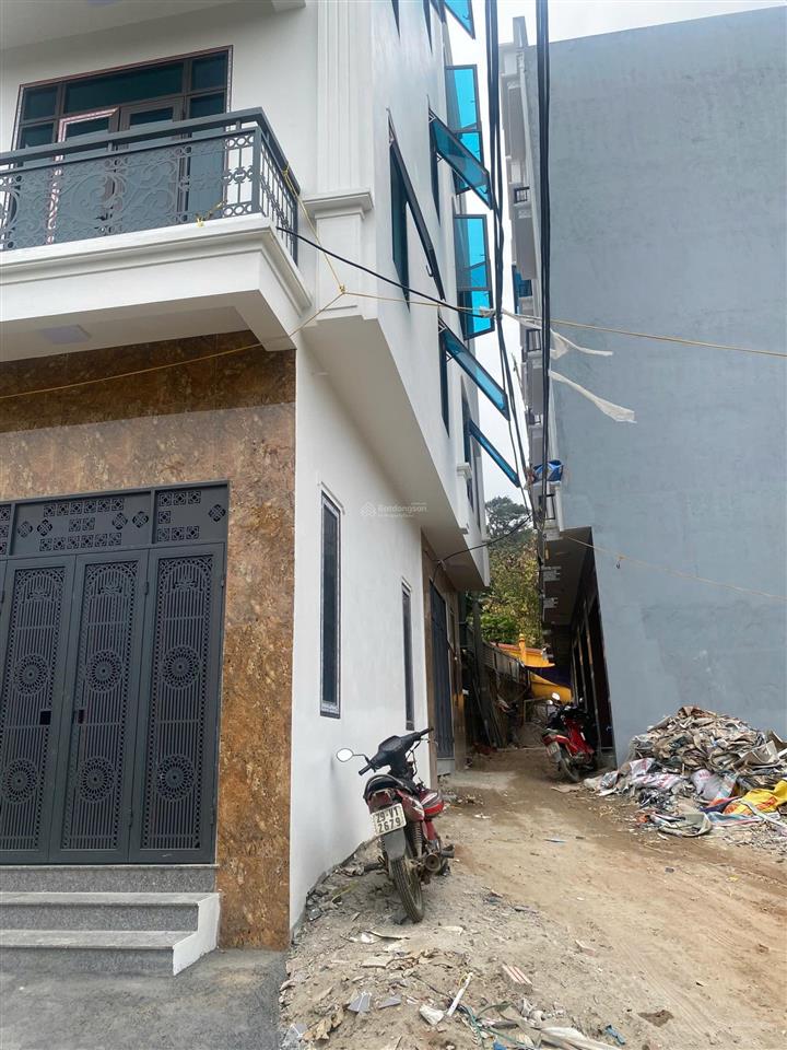 Hộ khẩu phường chương mỹ  2 tỷ hơn có ngay lô đất trung tâm thị trấn chúc sơn cần tìm chủ