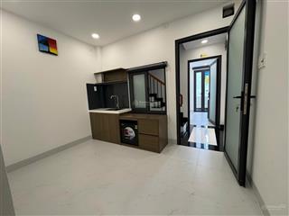 Phòng mới xây, cửa sổ thoáng ngay thích quảng đức sát phan đăng lưu