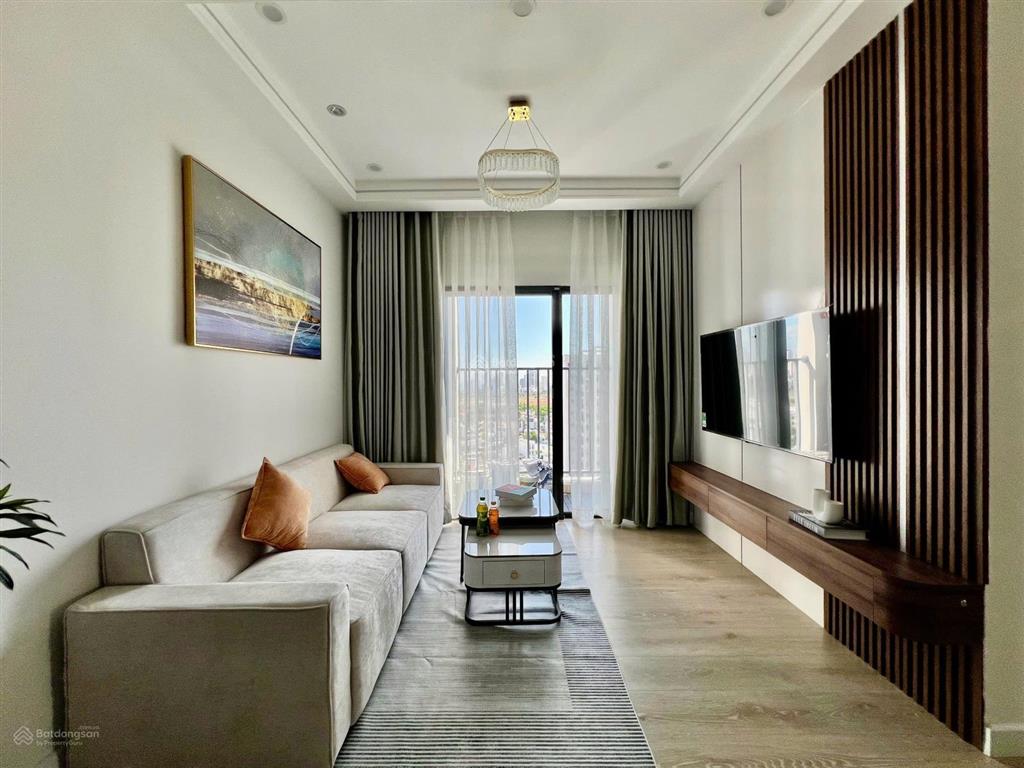 Bán căn góc thương mại ssh08, tầng cao, view biển, full nội thất