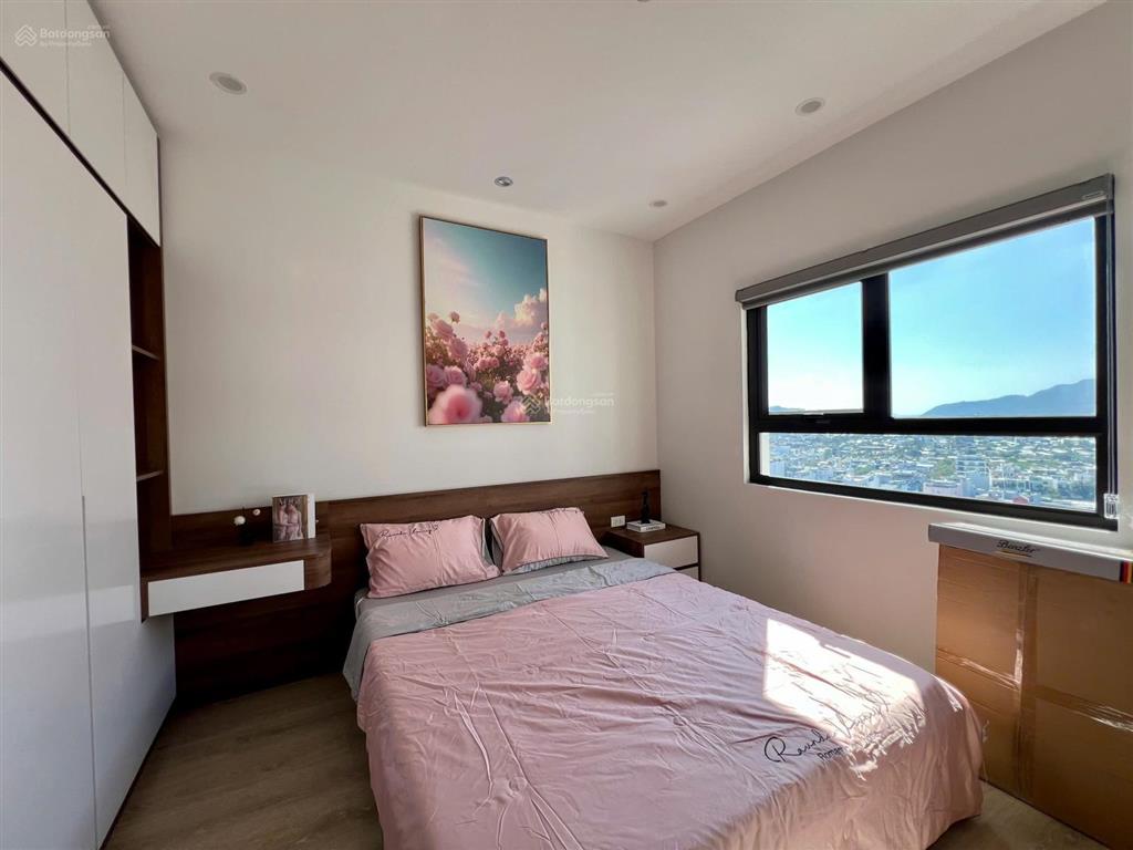 Bán căn góc thương mại ssh08, tầng cao, view biển, full nội thất