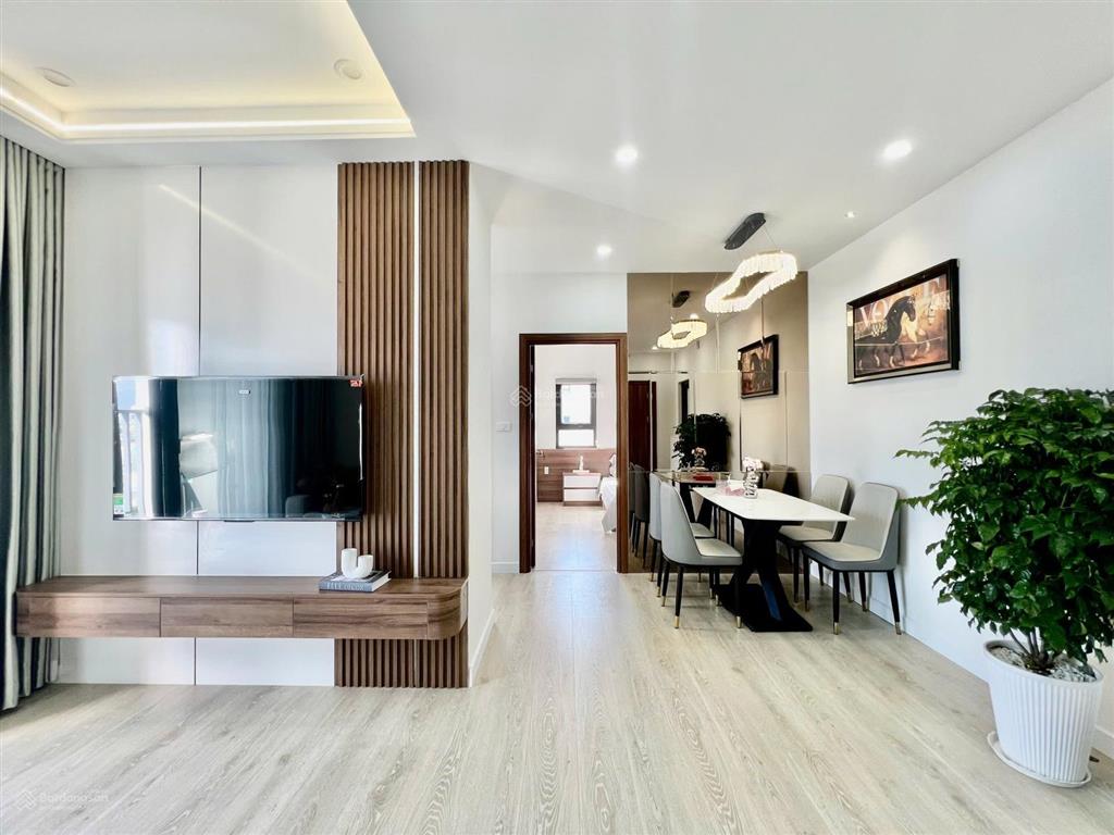Bán căn góc thương mại ssh08, tầng cao, view biển, full nội thất