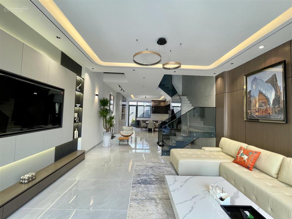 Nhà đẹp 3 tầng mỹ gia thái hưng (gói 5) nam nha trang, tặng full nội thất cao cấp