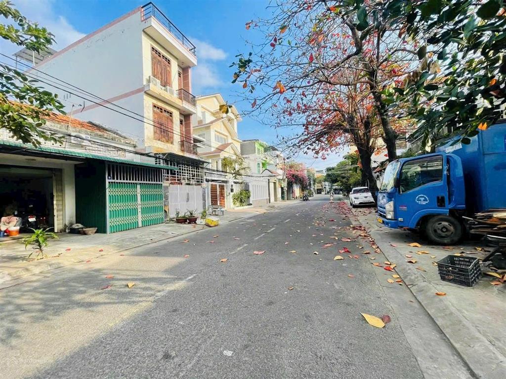Nhà 2tầng, mặt tiền đườngtản đà, nở hậu hơn 6m, dt 155m2, tiện kinhdoanh, mở vphòng,spa, căn hộ
