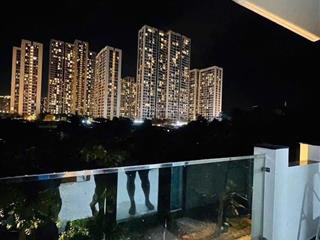 Chủ cần tiền ra gấp nhà đối diện vinhomes q9  80m2 3 tầng mới chỉ nhỉnh 6 tỷ còn bớt