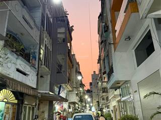 Cơ hội có nhà hẻm 6m ngay "thủ phủ giải trí" sư vạn hạnh  4 tầng btct tiện vừa ở vừa kinh doanh