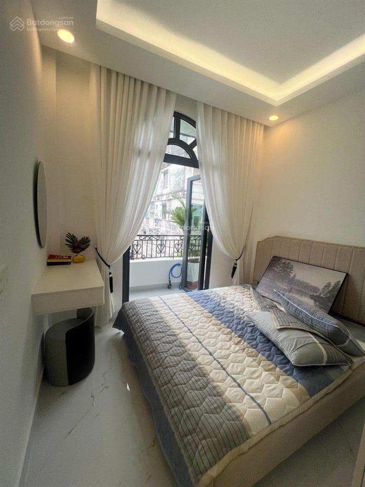 Mặt tiền hẻm 8m cmt8  kinh doanh đa ngành nghề  24m2 vuông vức