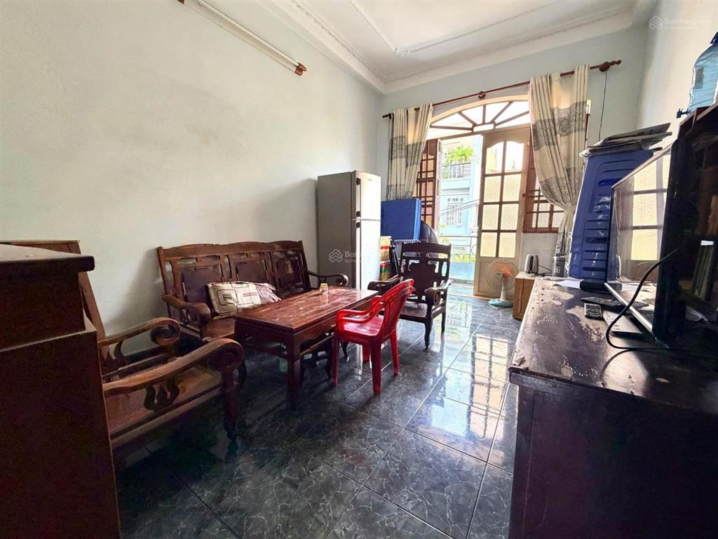 Vị trí siêu đẹp hxh 6m thành thái thông ra 3/2 và lý thường kiệt  56m2 vuông vức ko lg qh