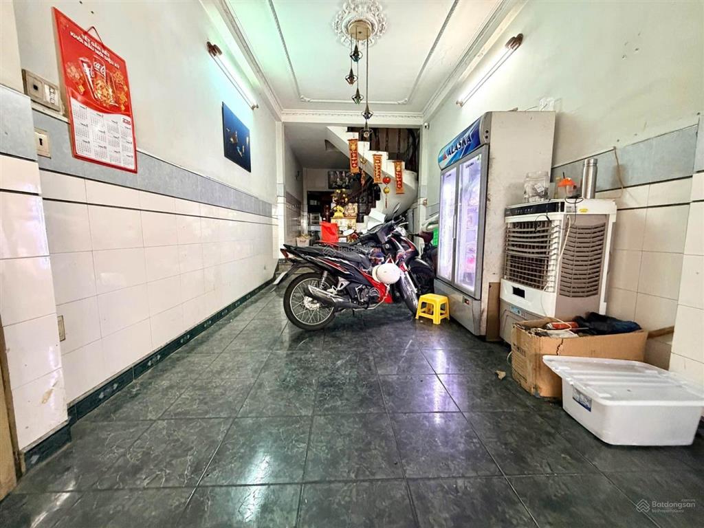 Vị trí siêu đẹp hxh 6m thành thái thông ra 3/2 và lý thường kiệt  56m2 vuông vức ko lg qh