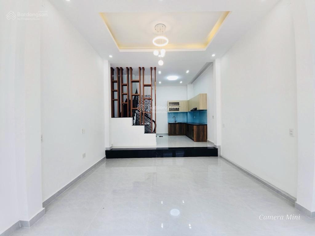 Siêu phẩm 4 tầng lầu hồ biểu chánh  hẻm 3m thông tứ tung  35m2 công nhận đủ