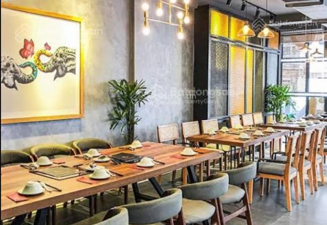Nhà hàng đang thuê 150 triệu/tháng  vị trí đẳng cấp ở phố lê văn sỹ  200m2  4 tầng