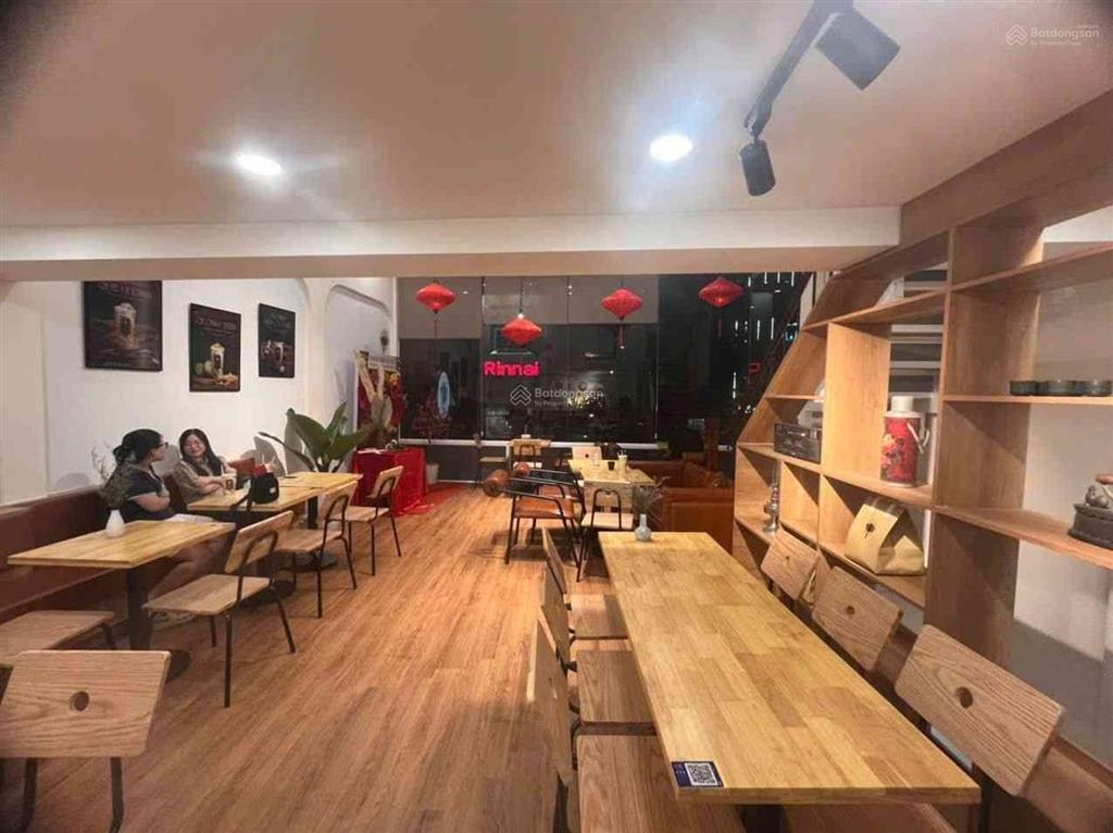 Vị trí siêu sang trọng mặt tiền 3 tháng 2 ngay chung cư hà đô  40m2  3 tầng  cho thuê 45 triệu