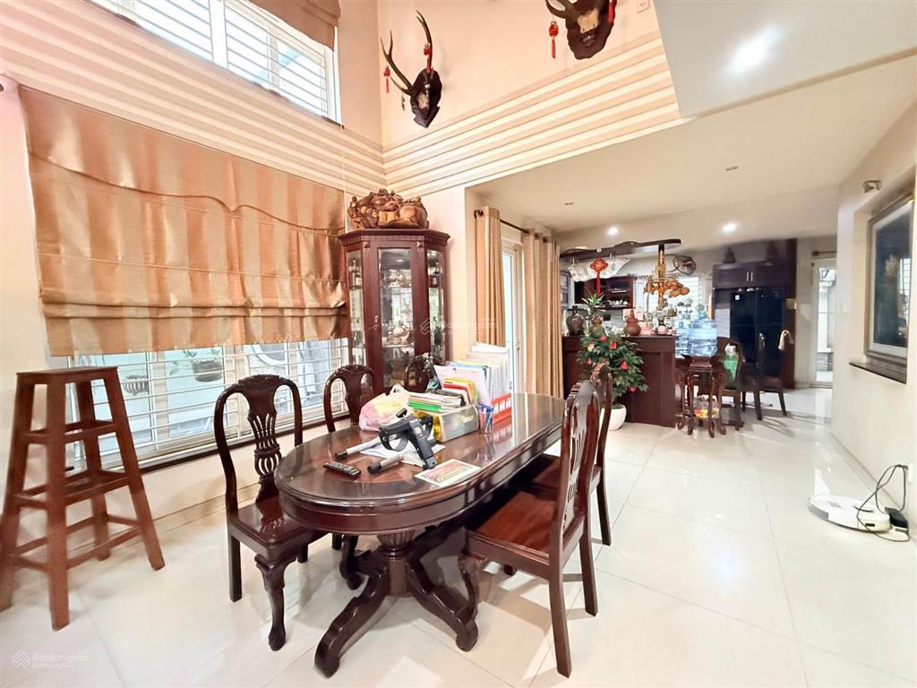 Biệt phủ sang trọng hiện đại nguyễn thông  432m2(15x35)  1 trệt 3 lầu  hẻm 7m