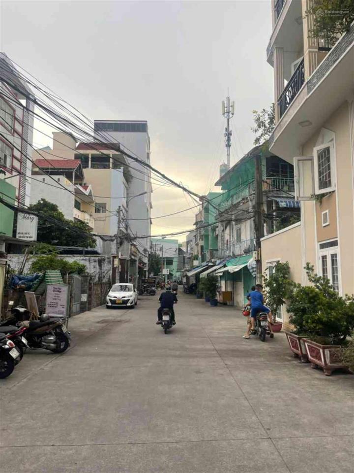 Villa hàng hiếm giá tốt trung tâm sg  405m2 vuông vức  5 tầng  đang cho thuê 140 triệu