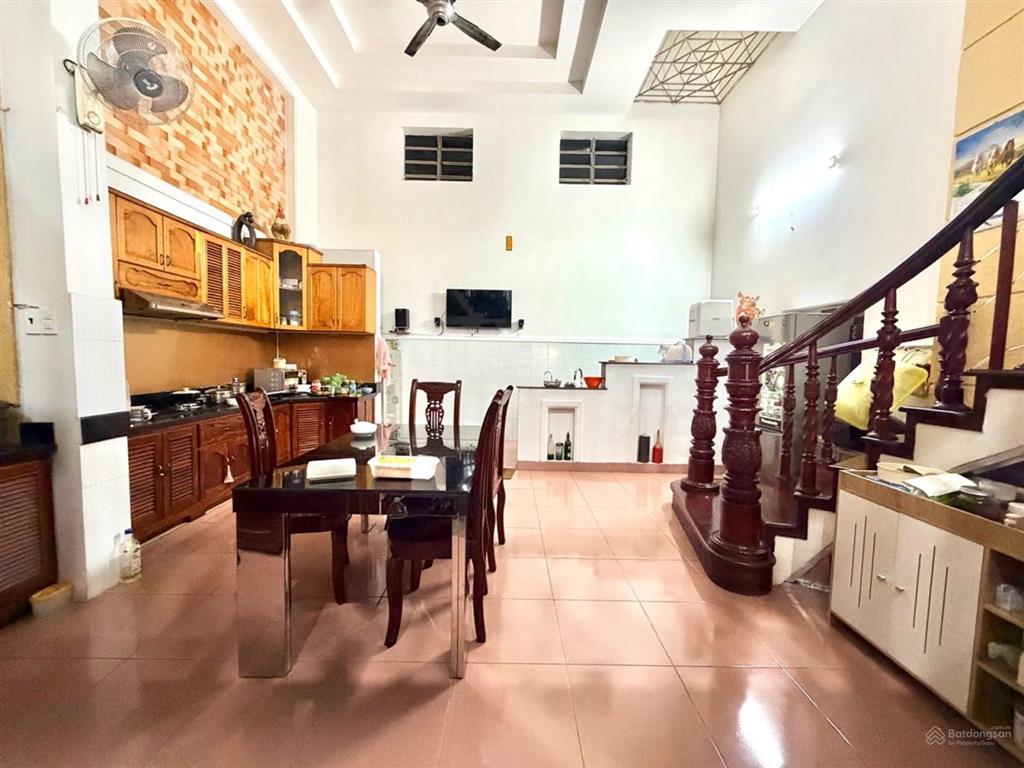 Cực hiếm có tòa office 9 tầng 20 phòng ko bị t.o.d ngay cmt8  hẻm xe hơi  khu an ninh yên tĩnh