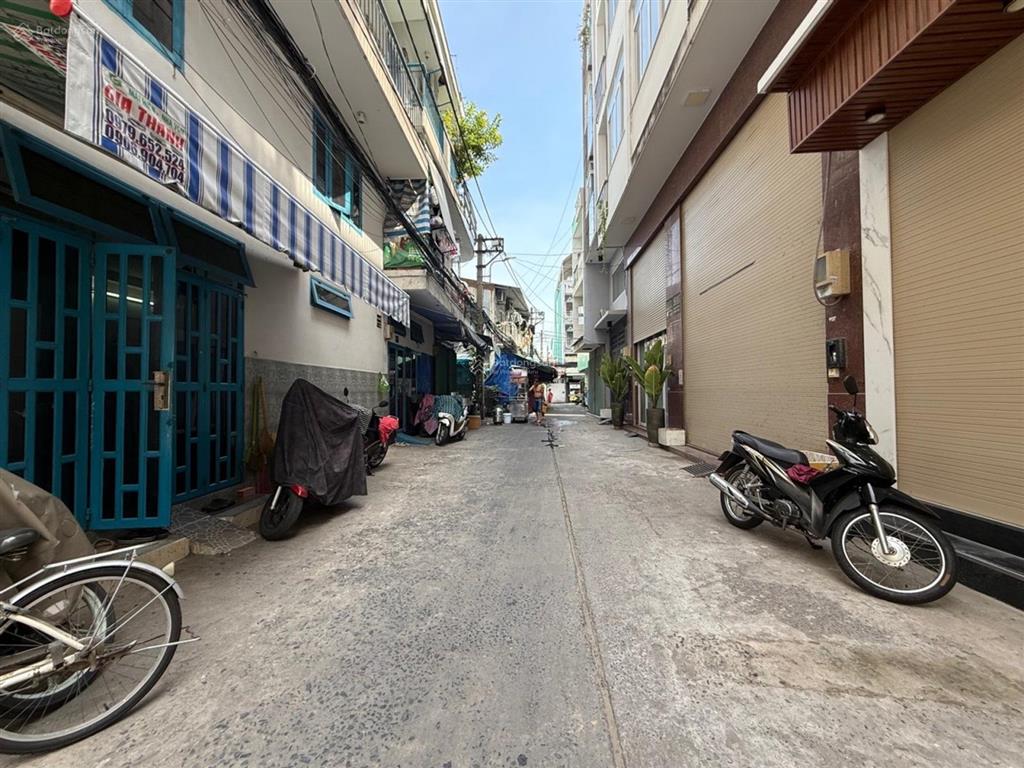 Tòa 9 tầng siêu hiếm ngay gần cmt8  93m2(7x13) vuông vức  hẻm xe tải  khu an ninh yên tĩnh