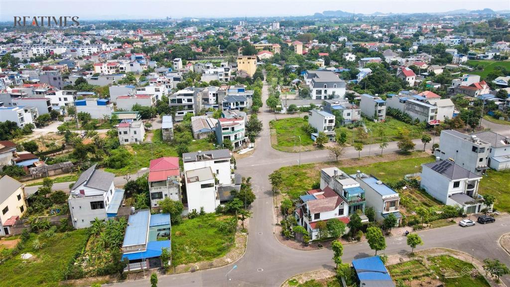 Một lô tại khu đô thị kosy sông công