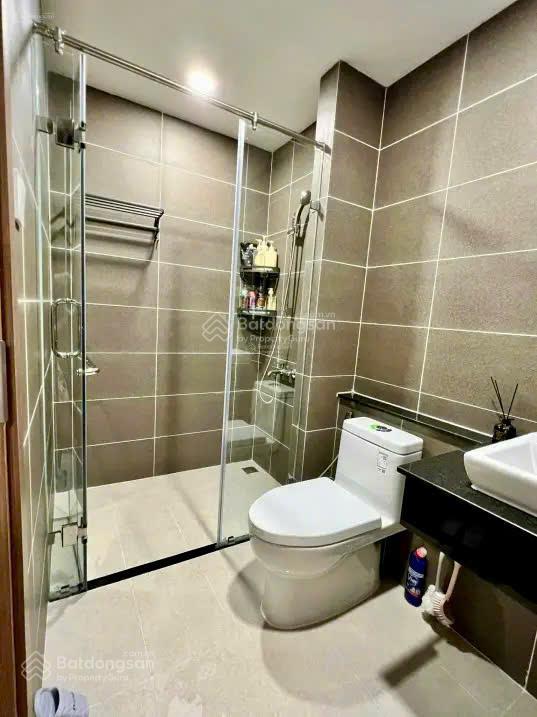Chính chủ bán nhanh siêu phẩm 1pn 1wc view landmark, hướng đông nam, lầu 18 a1, full nt đẹp, shcc
