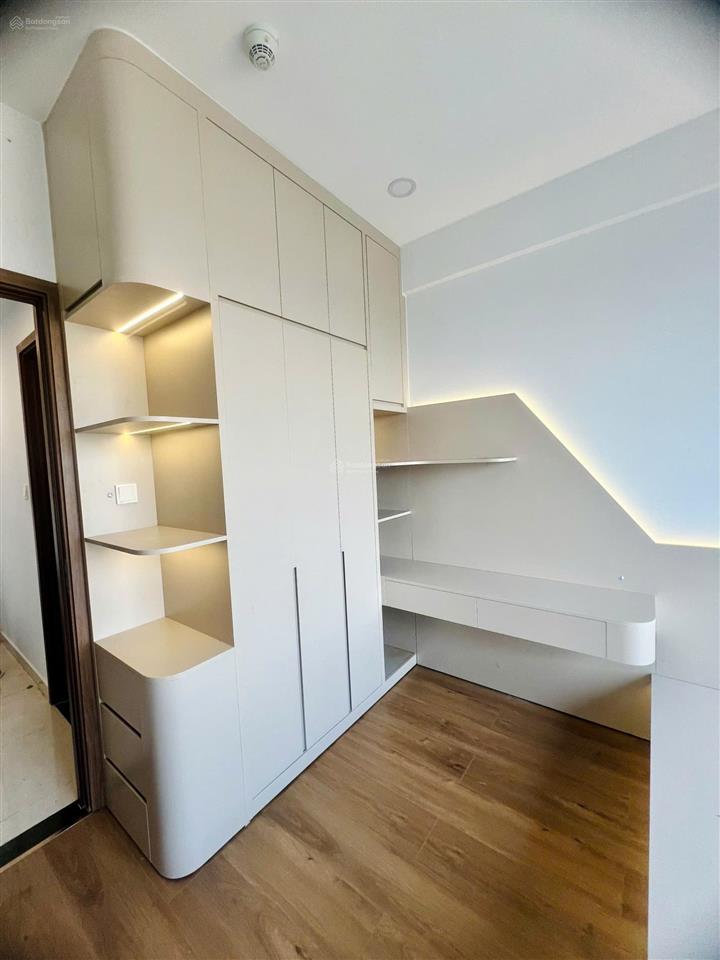 Chính chủ bán nhanh siêu phẩm 1pn 1wc view landmark, hướng đông nam, lầu 18 a1, full nt đẹp, shcc