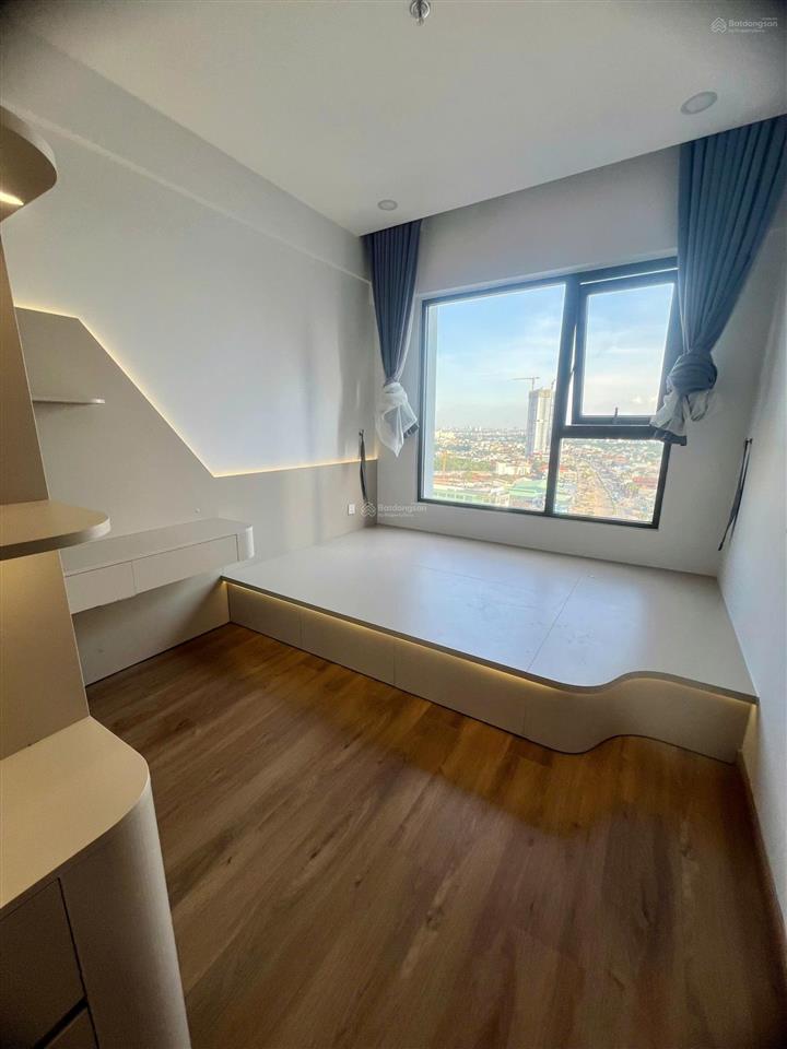 Chính chủ bán nhanh siêu phẩm 1pn 1wc view landmark, hướng đông nam, lầu 18 a1, full nt đẹp, shcc