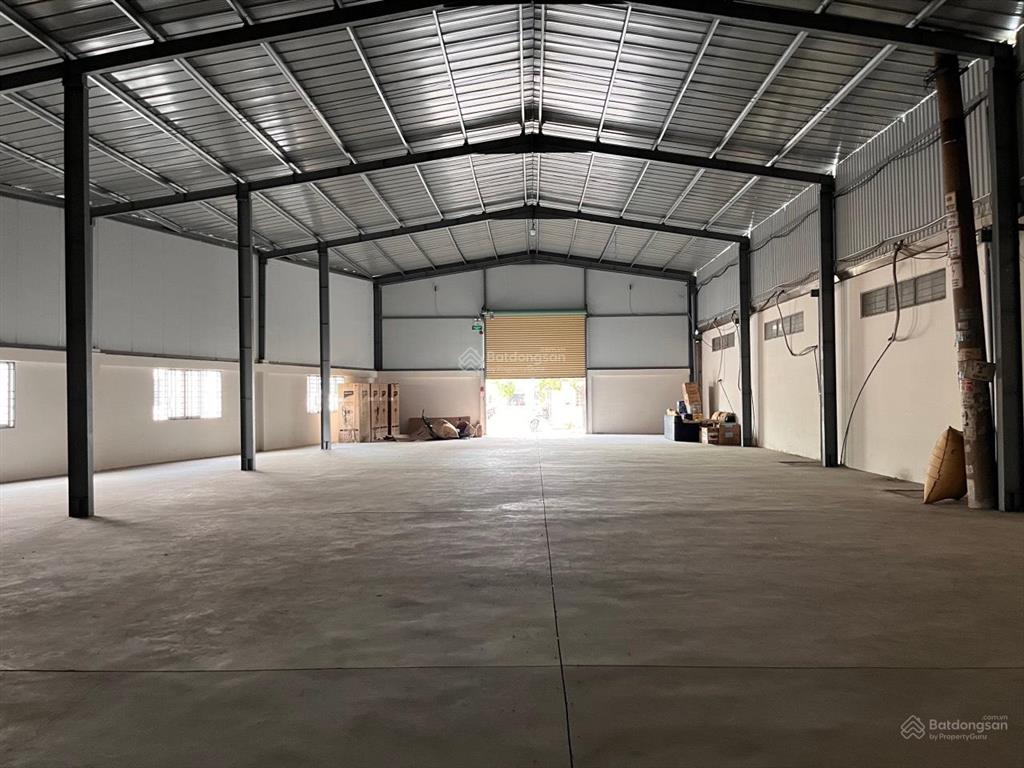 Cho thuê nhà kho 450m2 kv liên chiểu, sẵn điện nước, giá chỉ 20 triệu