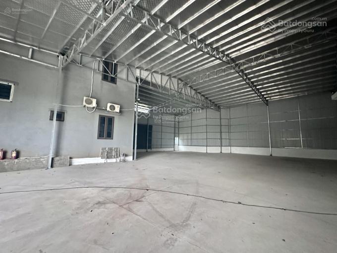Cho thuê nhà kho 450m2 kv liên chiểu, sẵn điện nước, giá chỉ 20 triệu