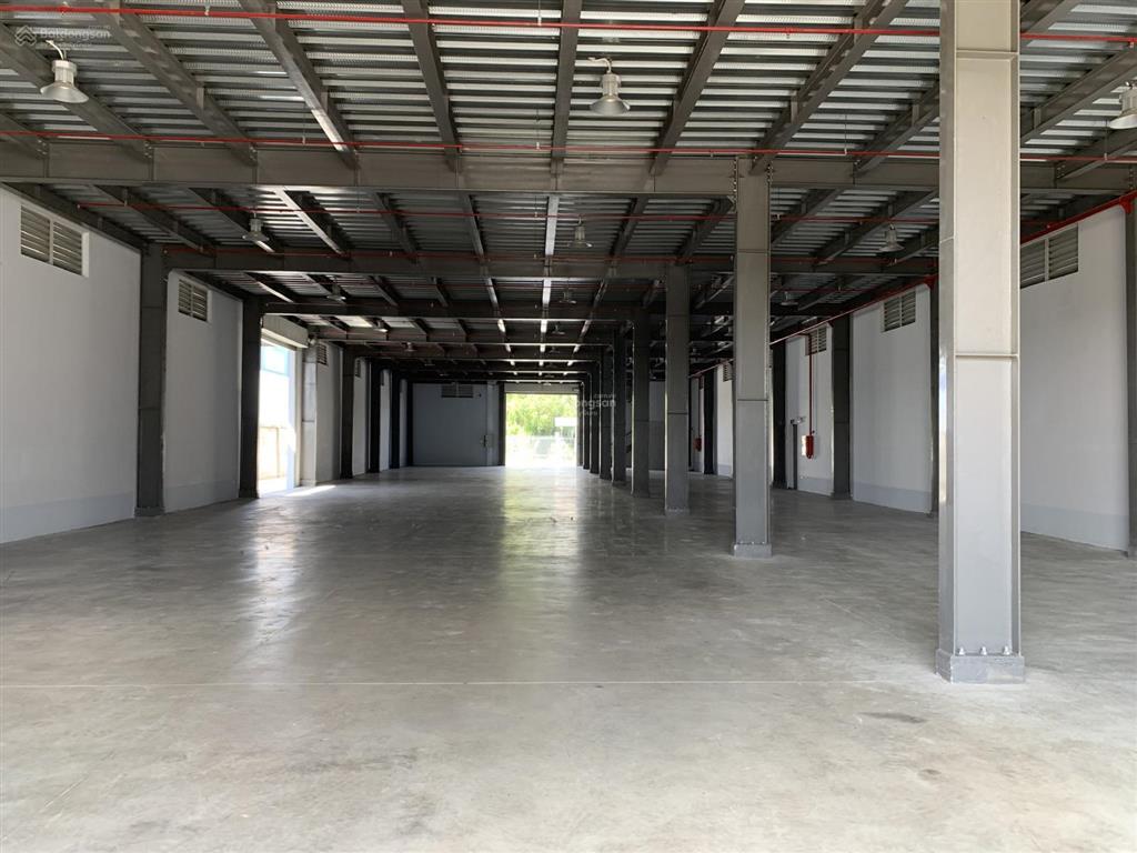 Cho thuê nhà kho 580m2 nằm trên quốc lộ  giá tốt chỉ 25 triệu/tháng