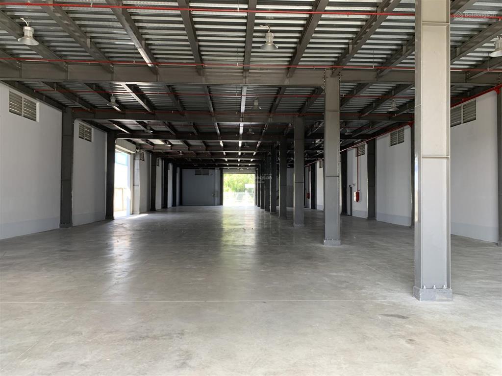 Cho thuê nhà kho 580m2 nằm trên quốc lộ  giá tốt chỉ 25 triệu/tháng