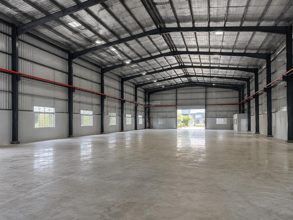 Cho thuê nhà kho 630m, sẵn điện, nước, giá chỉ 30 triệu/tháng