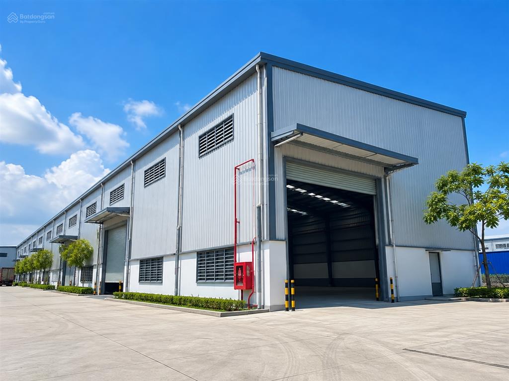 Cho thuê kho  nhà xưởng 900m2 trong kcn hòa khánh  giá chỉ 55k/m2/th