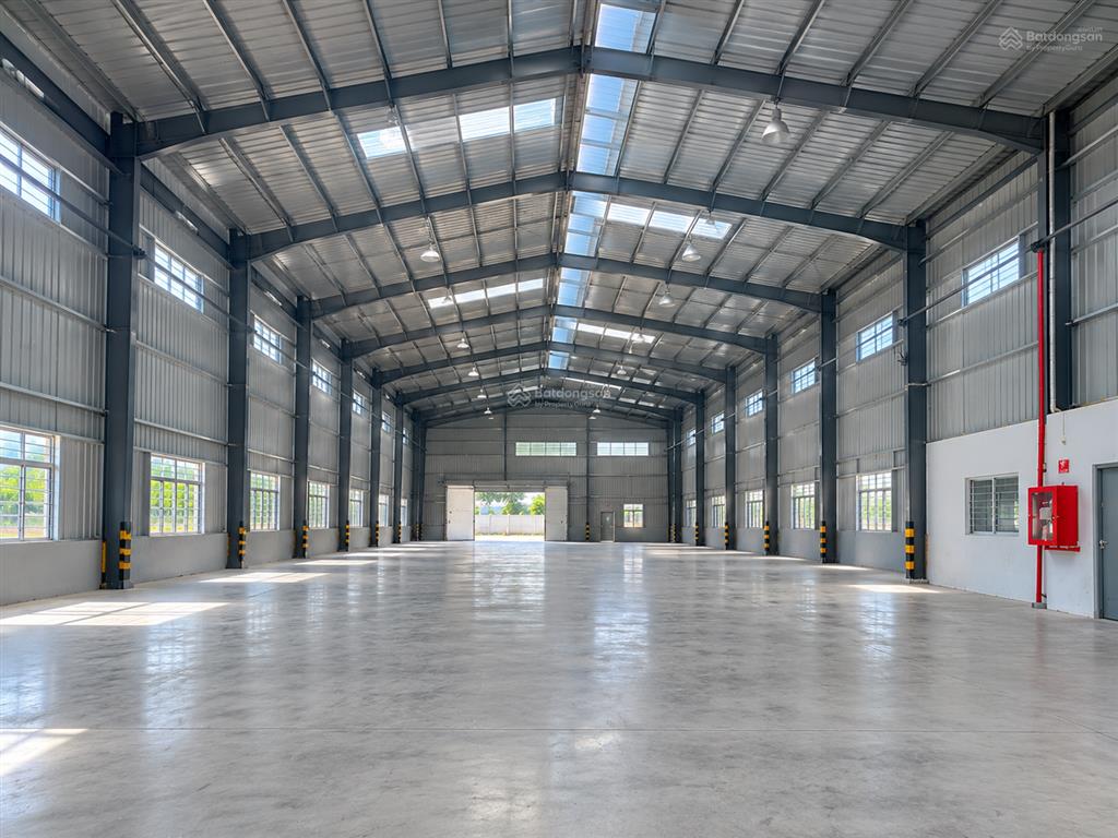 Cho thuê nhà kho 1300m2 trong kcn hoà cầm, sẵn pccc, giá 65k/m2/th
