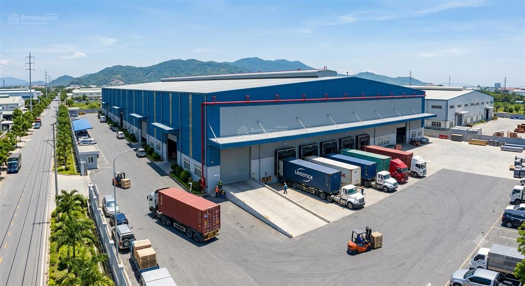Cho thuê nhà kho 3500m2 tại hòa khánh, liên chiểu, pccc tự động, dock cont, giá thuê chỉ 65k