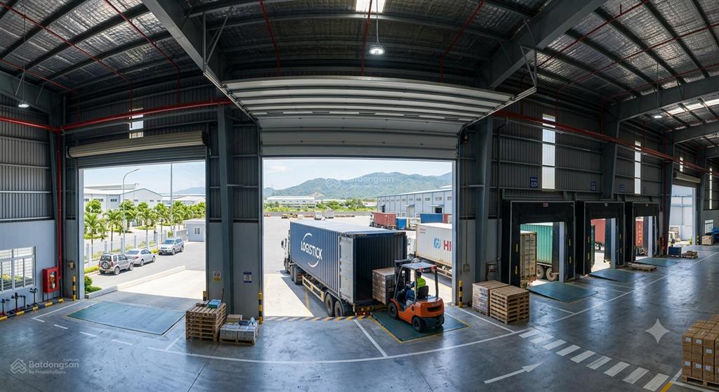 Cho thuê nhà kho 3500m2 tại hòa khánh, liên chiểu, pccc tự động, dock cont, giá thuê chỉ 65k