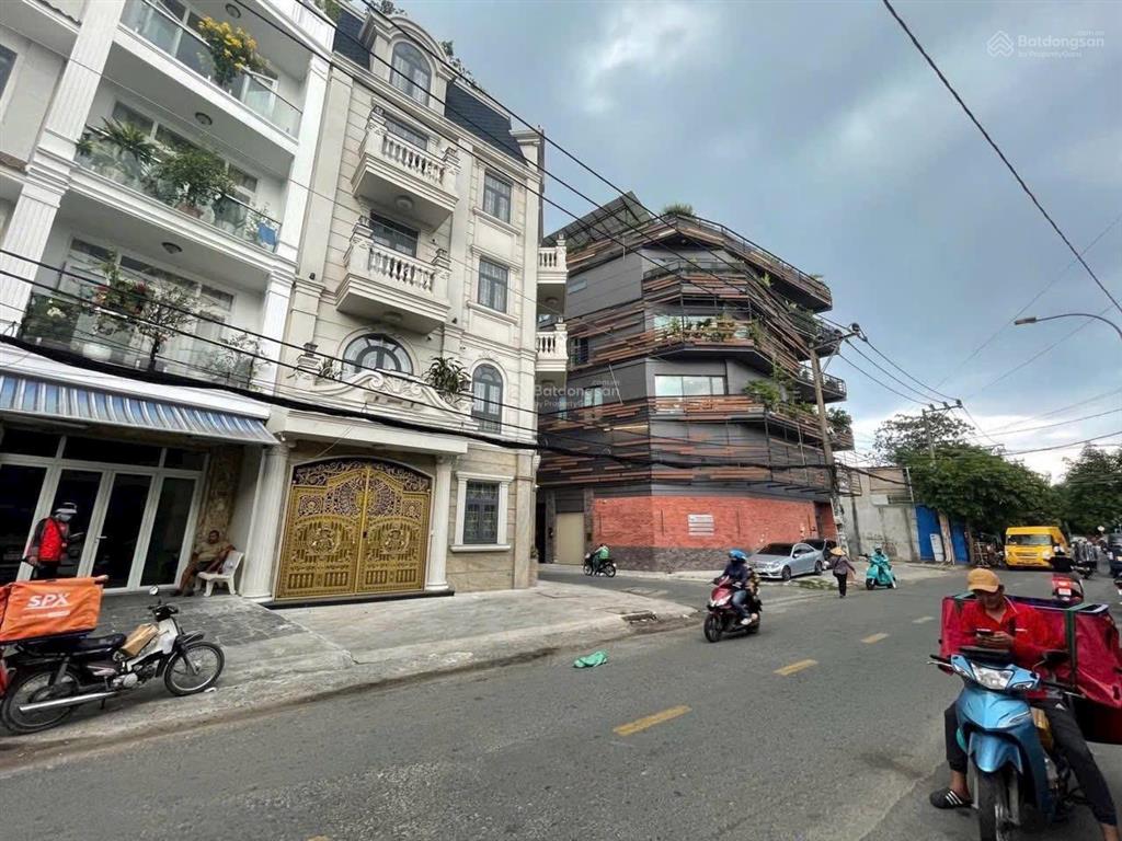 Bán nhà mặt tiền đường lê quát tân phú đối diện cv đầm sen dt4x19m giá 8.9tỷ tl 0936 359 ***
