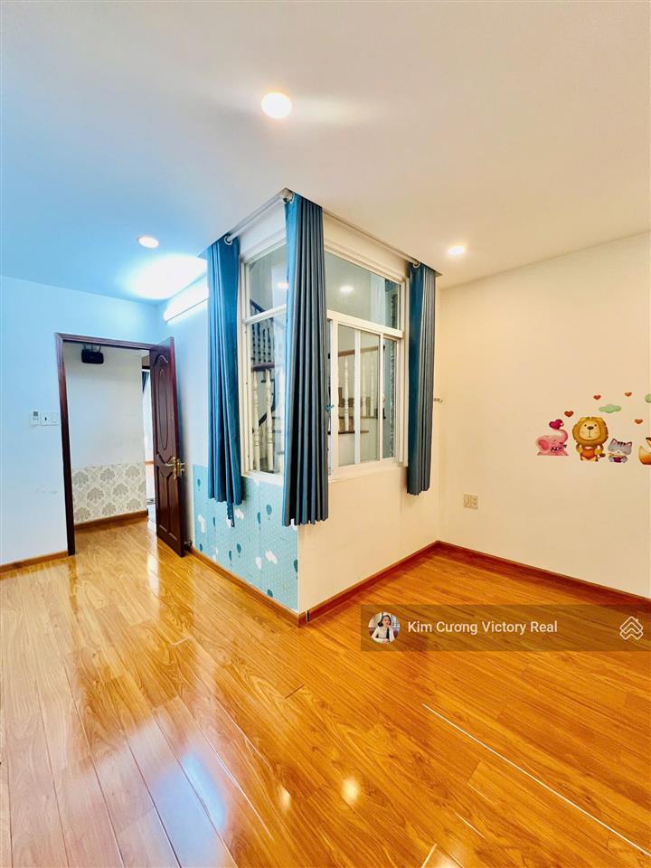 Nhà ga t3  hẻm 10m có lề vị trí siêu đẹp đường hoàng hoa thám, c1  3 lầu st nhà mới  chỉ 11.9 tỷ